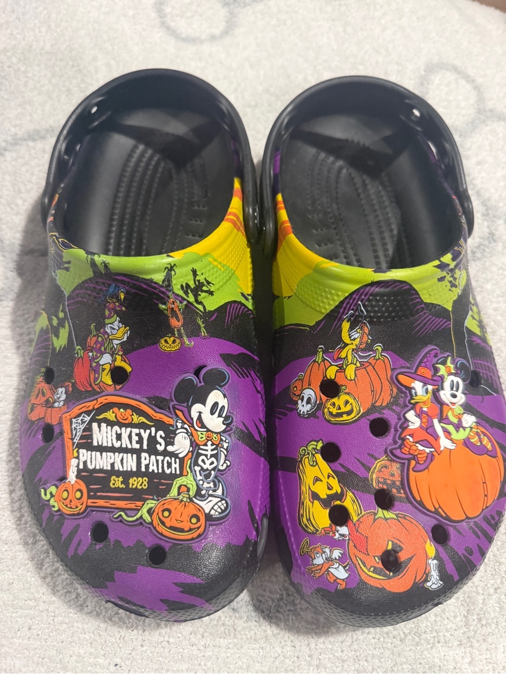 Disney Parks Mickey’s Pumpkin Patch Halloween Crocs